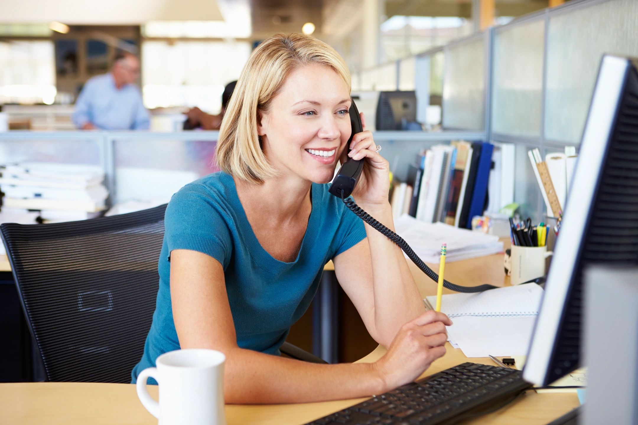 VoIP Phone Service: 7 Reasons to Choose Open One Over the ‘Big Guys’
